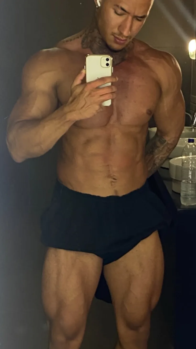 Mayque já construído, com massa muscular desenvolvida